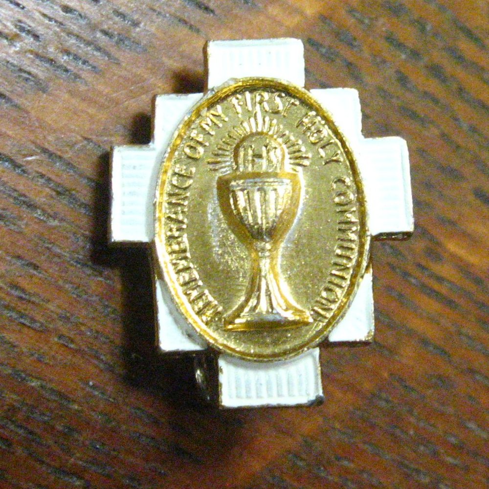 ✝️ First Holy Communion Vintage Italian Lapel Pin